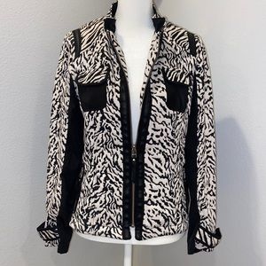 Chico’s Animal Print Full Zip Jacket Black White Zebra Tiger sz 0
